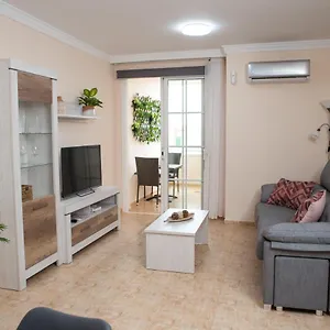 Apto Isa: Amplio Y Acogedor Apto De 75m Con Terraza, Aire Acondicionado Y Parking Gratuito Appartamento Los Abrigos