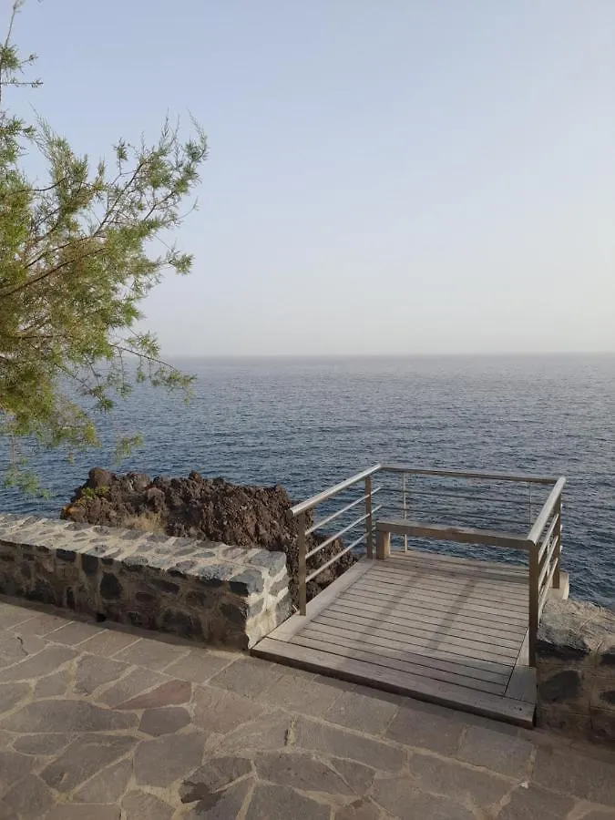 Los Abrigos 2 Apartments Guest House Ocean Relax, Wifi, Playas Spain